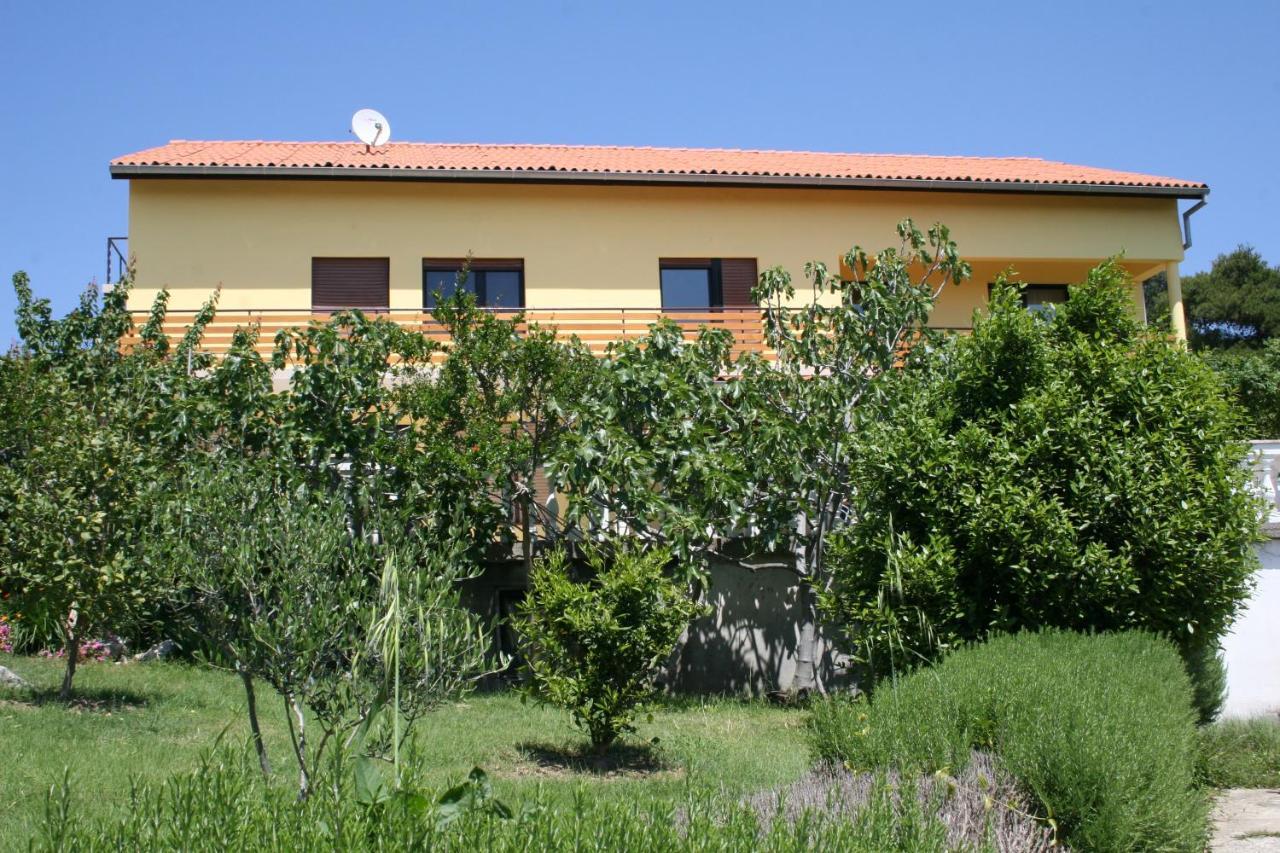 Apartments Suha Punta - Villa Babalonija Kampor Quarto foto